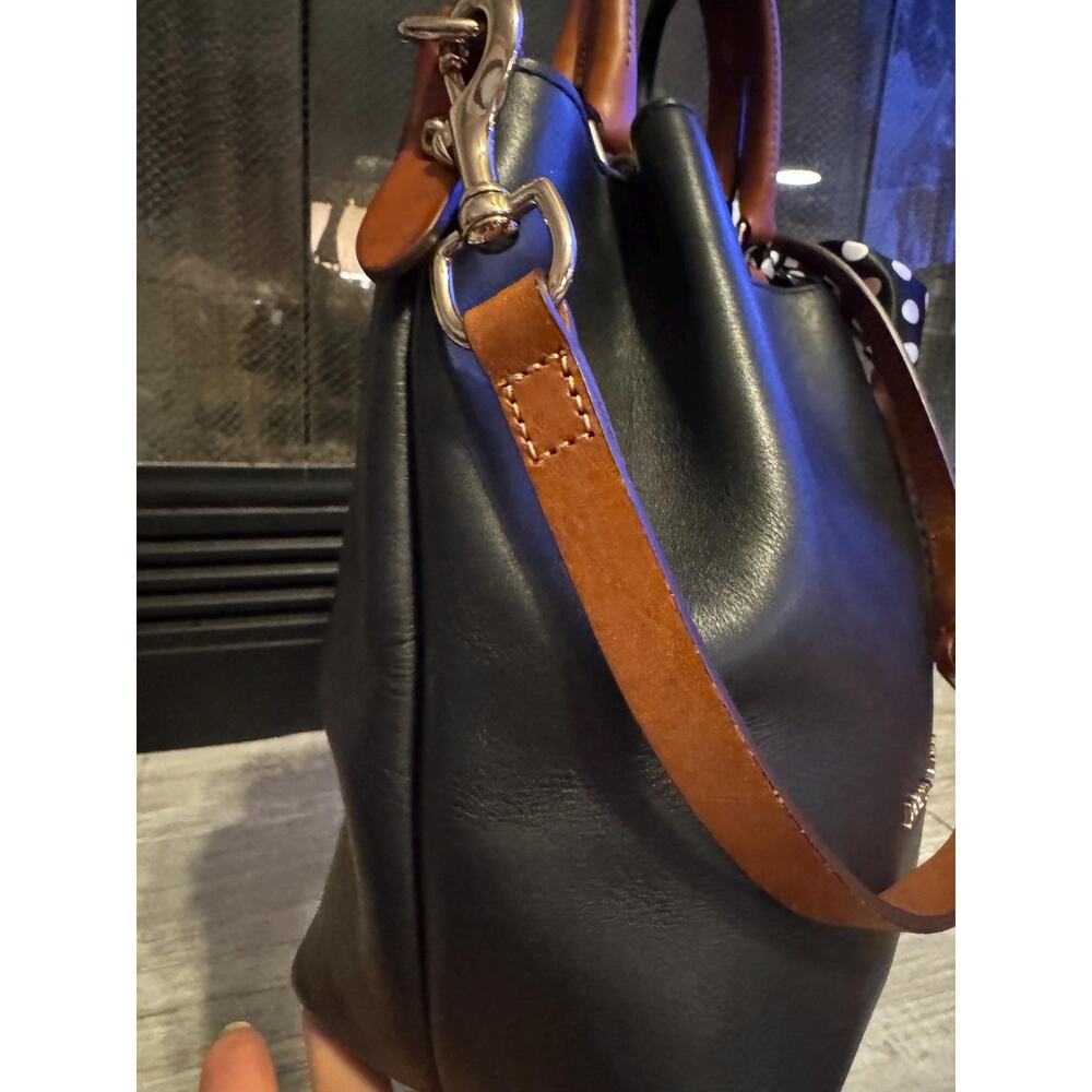 Dooney and Bourke black Florentine leather Barlow handbag purse bag - Picture 7 of 16